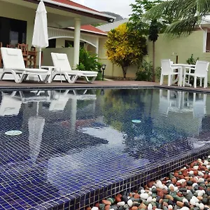  Apartment Emma's And Self-catering Seychelles